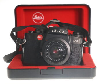 Leica R4 + Elmarit-R 35mm f2.8 + display case