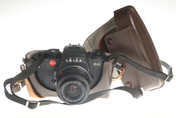 Leica R4 + Elmarit-R 35mm f2.8 + display case - Image 5